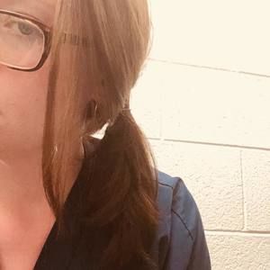 Meet your Posher, Abigail